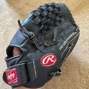 Rawlings FP1258 Fast Pitch 12 1/2” RHT Black Softball Glove